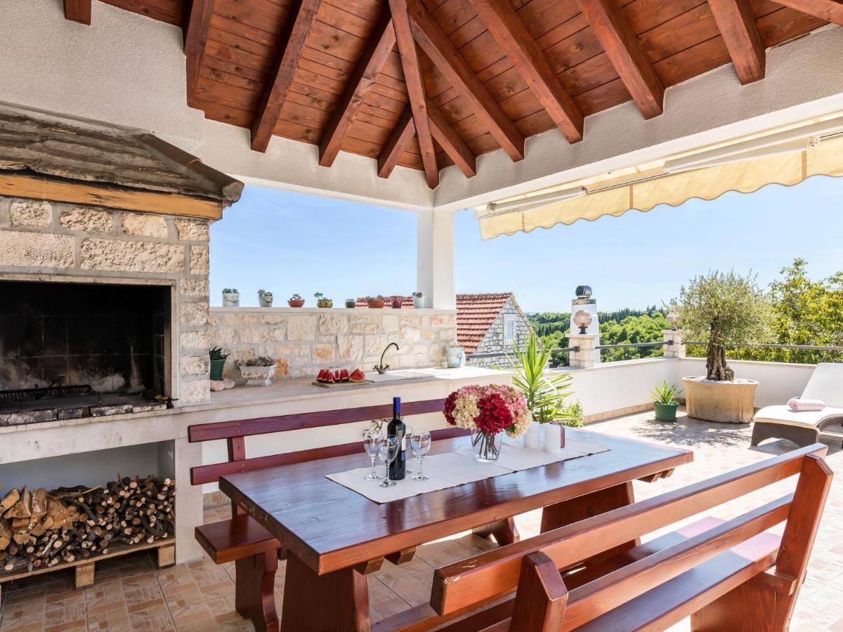 Luxurious Villa In Selca With Pool Dış mekan fotoğraf